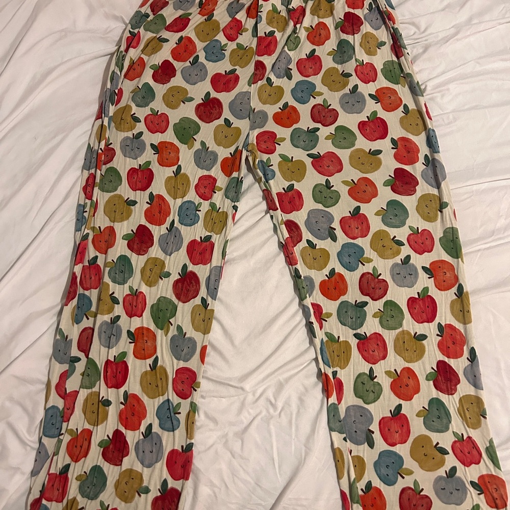 Men’s little sleepies pajama pants apple print